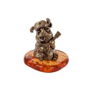 Bear with balalaika