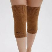 Camel wool knee pads