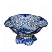 Lace fruit bowl Roses